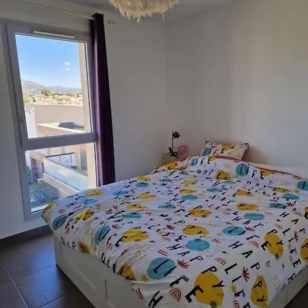 4 Couchages Apartment *